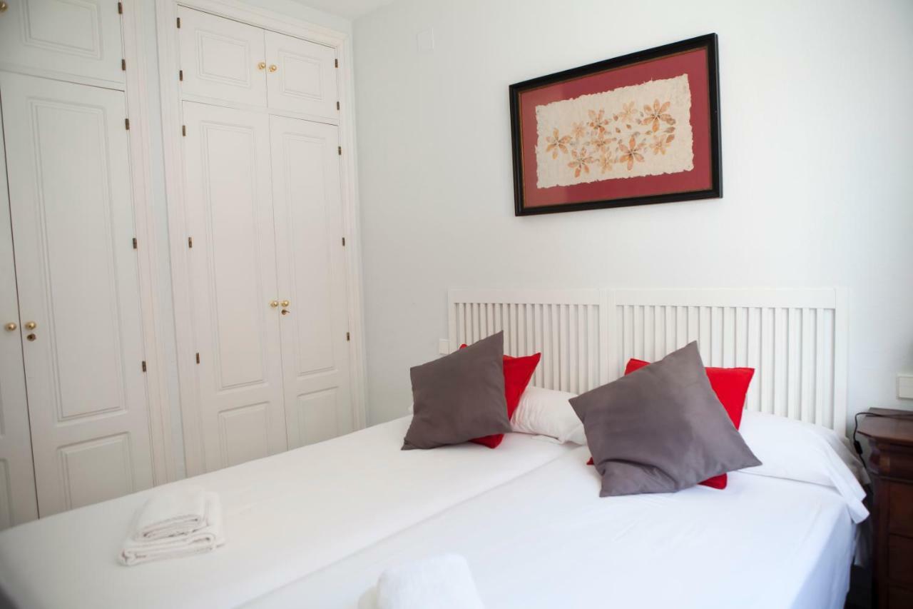 Apartamento Buhaira Seville Exterior photo